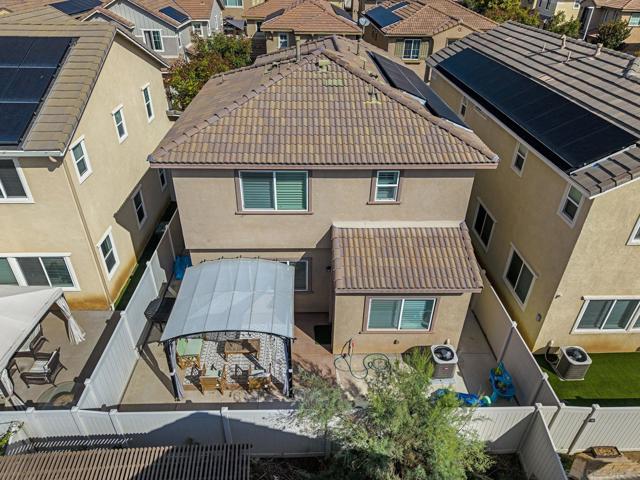 35406 Brown Galloway Ln, Fallbrook CA: https://media.crmls.org/mediaz/8efacb1b-2779-4d7f-aee0-df3aa733bf99.jpg