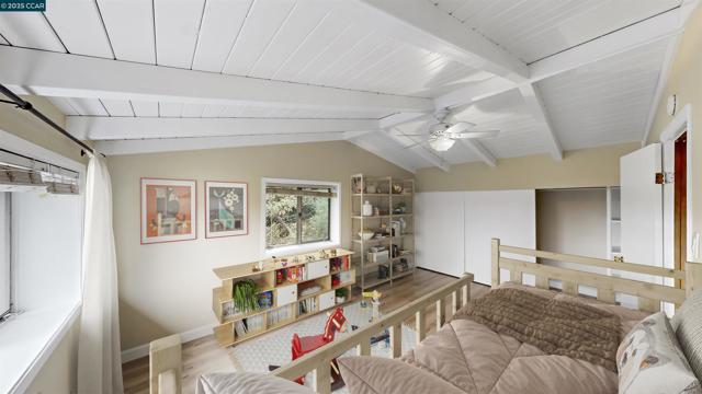 5716 Merriewood Drive, Oakland CA: https://media.crmls.org/mediaz/8efacd15-9148-4db8-bcb3-94df631a86ca.jpg