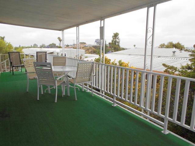 2003 Bayview Hts, San Diego CA: https://media.crmls.org/mediaz/8efade8f-87a9-4476-8055-3e2ff85a7f52.jpg