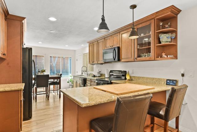 Detail Gallery Image 7 of 20 For 310 Worthington St, Spring Valley,  CA 91977 - 4 Beds | 2 Baths