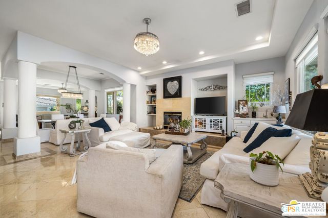 47925 Via Livorno, La Quinta CA: https://media.crmls.org/mediaz/8efbc329-cf5c-40de-8b51-b6b579a0750a.jpg