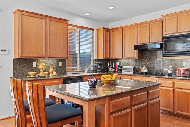 3971 Via Cangrejo,  CA: https://media.crmls.org/mediaz/8efdca15-95d2-4655-88b6-8dfb22d2f135.jpg