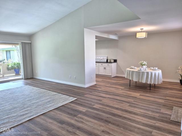 34120 Village 34, Camarillo CA: https://media.crmls.org/mediaz/8efe386c-0f4a-46b1-879a-2b8bf965a4ce.jpg