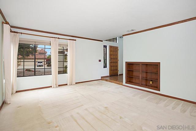 10751 Oakbend Dr, San Diego CA: https://media.crmls.org/mediaz/8efeb93f-39f8-4b6e-9d23-423ecb478245.jpg