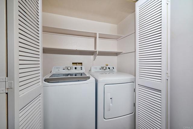 3116 Vista Bonita, Carlsbad CA: https://media.crmls.org/mediaz/8efebf72-d61b-4c78-968e-54ac7630156e.jpg
