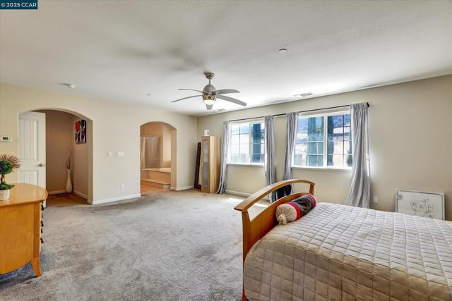 4007 Oak Knoll St, Antioch CA: https://media.crmls.org/mediaz/8efee30d-b394-4a2f-ac31-2af604264092.jpg