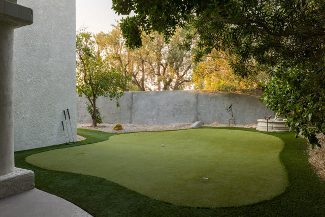 201 Augusta Drive, Palm Desert CA: https://media.crmls.org/mediaz/8efee835-8c2b-49c1-969d-3dd6c0edc487.jpg