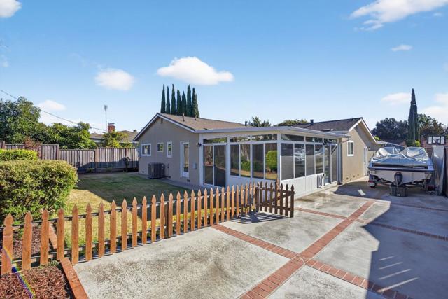 1464 Lucena Court, San Jose CA: https://media.crmls.org/mediaz/8eff5c2a-3bdc-456b-b43c-209b3cfdcd2c.jpg