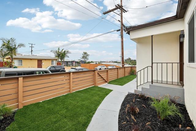 3821 Shiloh Rd, San Diego CA: https://media.crmls.org/mediaz/8f0036cd-ee55-4cad-827e-ff186965e693.jpg