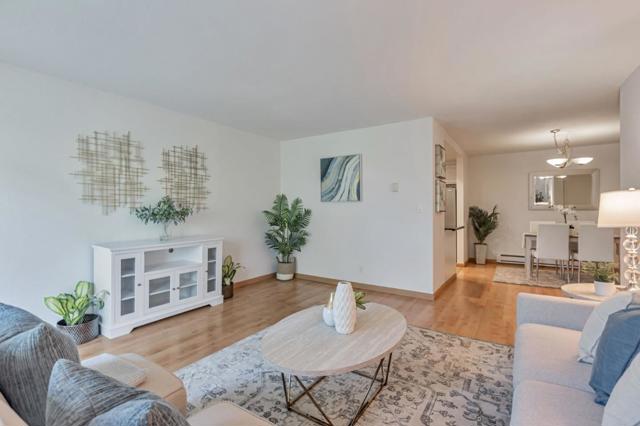 1031 Crestview Drive, Mountain View CA: https://media.crmls.org/mediaz/8f007c9e-15fc-4b83-b016-45625152d3f8.jpg
