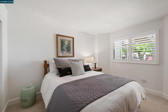 4467 Terra Granada Dr, Walnut Creek CA: https://media.crmls.org/mediaz/8f011bc6-541a-455b-bf9a-f8123c864342.jpg