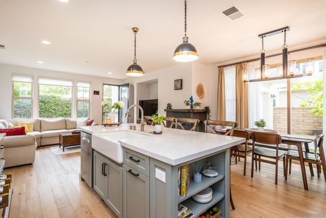5621 Shasta Daisy Trl, San Diego CA: https://media.crmls.org/mediaz/8f019341-76bd-4f8a-9ee6-f2093b04b3fe.jpg