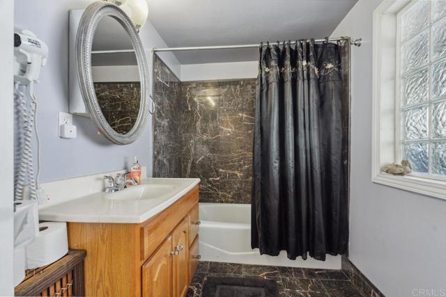 10880 Hess Drive, La Mesa CA: https://media.crmls.org/mediaz/8f01c51c-86ef-4813-bc51-d2d64f4cc459.jpg