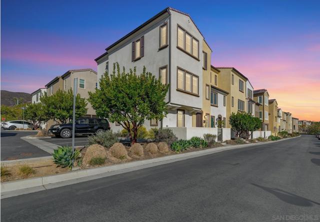 11001 Logan Way, San Diego CA: https://media.crmls.org/mediaz/8f02b772-1f5e-4f4c-8469-0009e285b5da.jpg