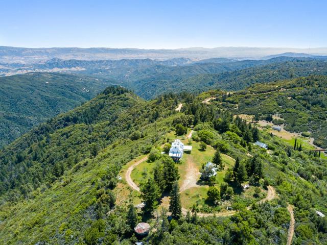 110 Silverline Road, Los Gatos CA: https://media.crmls.org/mediaz/8f02d488-50a2-4bc7-b7bb-b7f2f1177d40.jpg