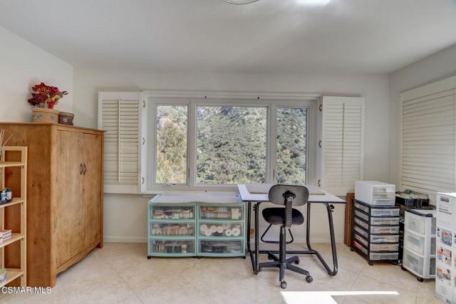 7 Bell Canyon Road, Bell Canyon CA: https://media.crmls.org/mediaz/8f037a60-7b01-40f2-8bf9-d7515fec30ea.jpg