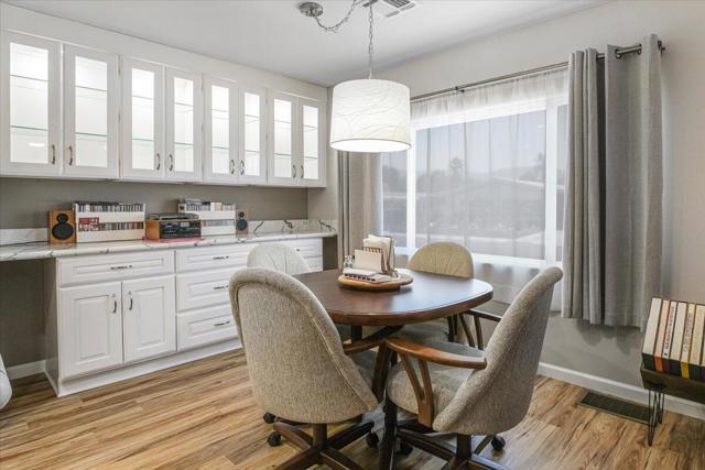 39564 Ciega Creek Drive, Palm Desert CA: https://media.crmls.org/mediaz/8f03c8b1-3e43-4cfb-933d-879eb25afcf9.jpg