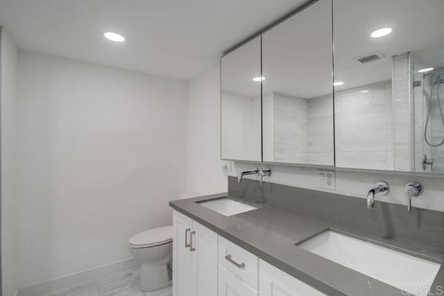 Detail Gallery Image 28 of 50 For 1150 Anchorage Ln #201,  San Diego,  CA 92106 - 2 Beds | 2 Baths