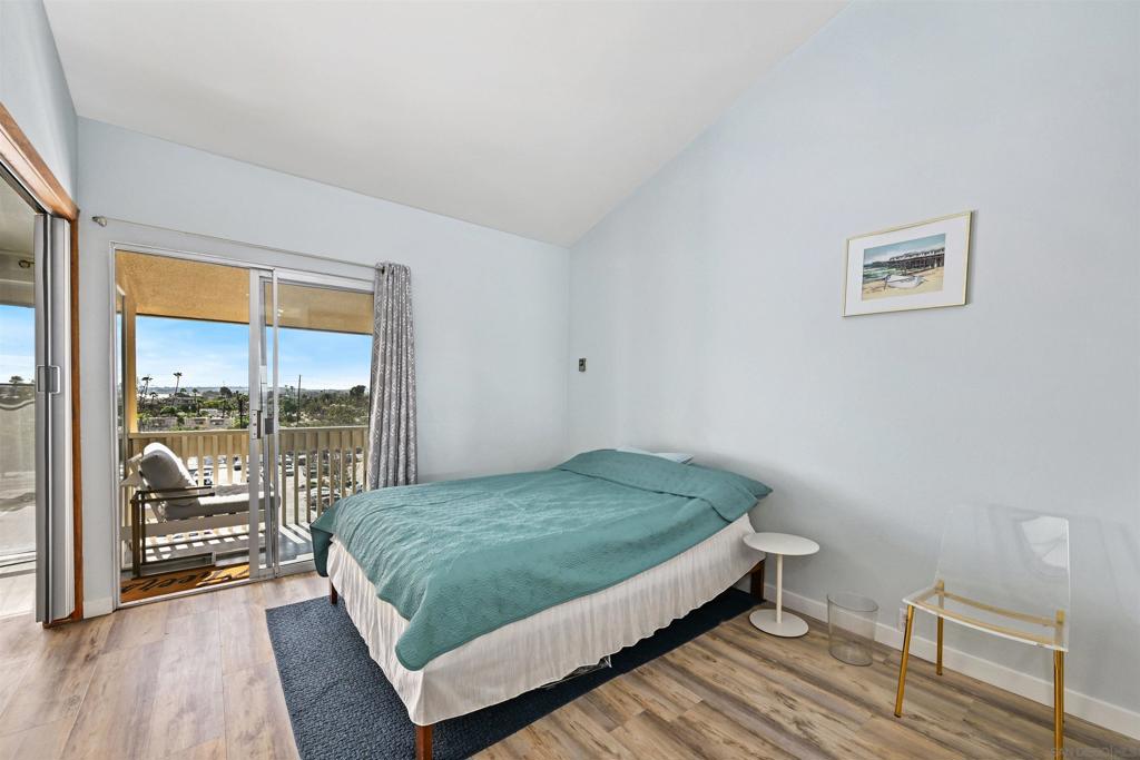 1855 Diamond St - photo 9