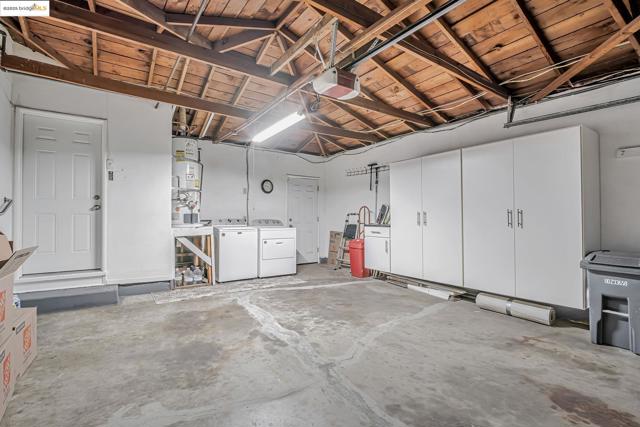 581 Fairway Street, Hayward CA: https://media.crmls.org/mediaz/8f05836d-2b61-4f0e-86e3-12a8e8246677.jpg
