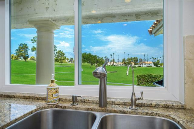 Image 14 of 44 For 371 Desert Falls Drive