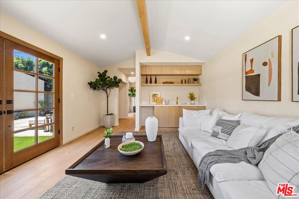 14537 Hesby StreetSherman Oaks img 14