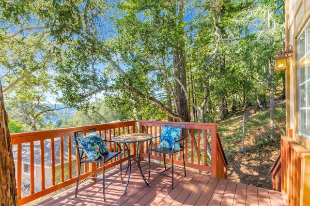143 Viki Court, Scotts Valley CA: https://media.crmls.org/mediaz/8f0625ae-d481-4931-a66d-d638ce43045e.jpg