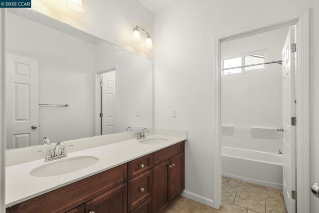 2968 Alves Ranch Rd, Pittsburg CA: https://media.crmls.org/mediaz/8f062b83-dc13-4ca8-b768-9cb8293020e7.jpg