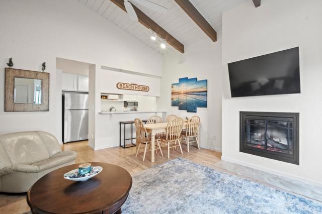 1 Surf Way, Monterey CA: https://media.crmls.org/mediaz/8f067f82-1988-4459-a985-e731686d8167.jpg