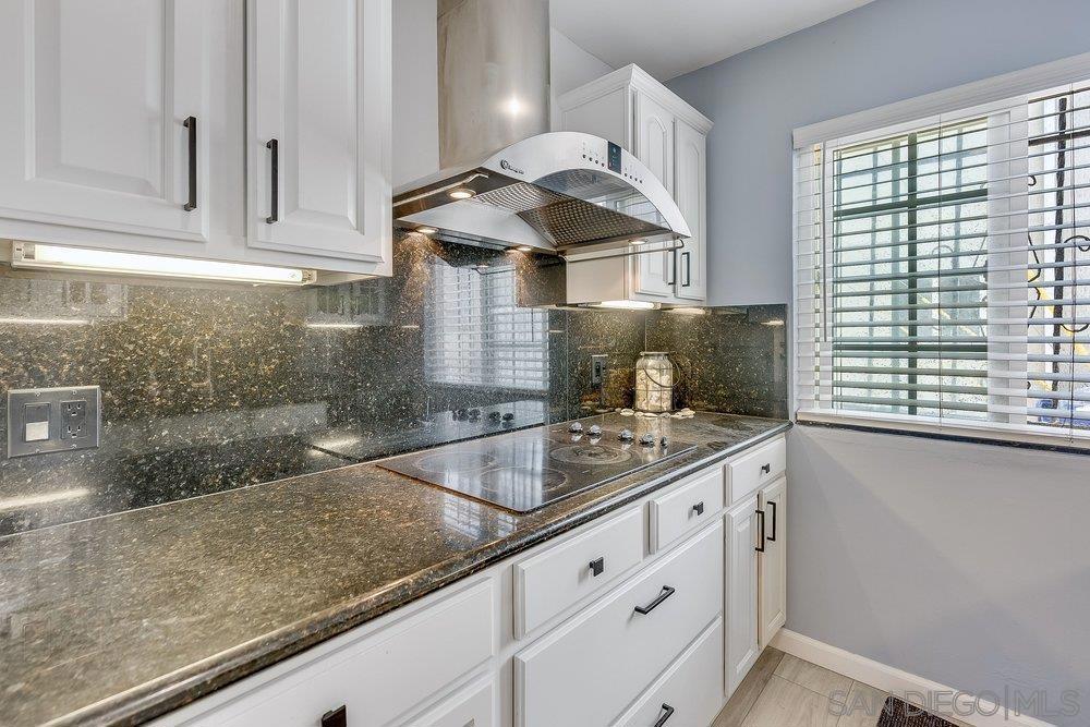 711 Island Ct - photo 16