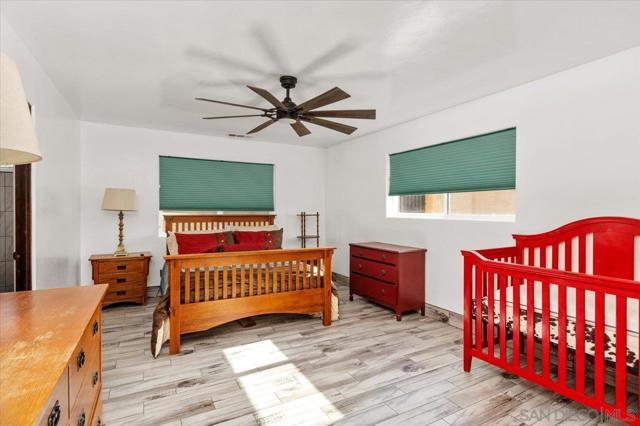 Image 15 of 25 For 18915 Littlefield Ln