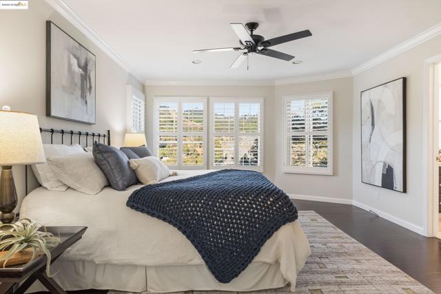 5668 Buena Vista Ave, Oakland CA: https://media.crmls.org/mediaz/8f07b87e-08ee-403e-bb58-077a817605e0.jpg