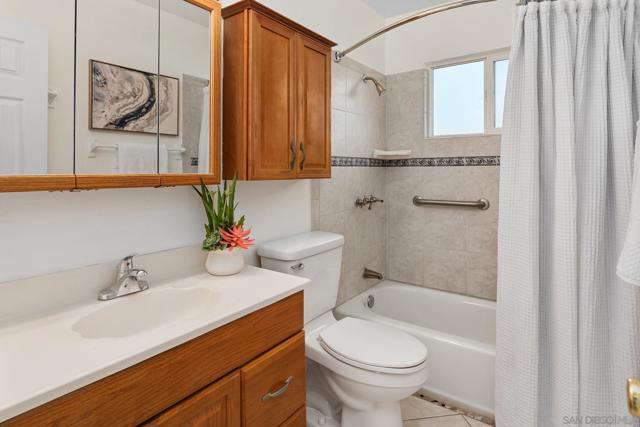 6815 Monte Verde, San Diego CA: https://media.crmls.org/mediaz/8f07c555-1463-4aeb-90bd-8adcb420983e.jpg