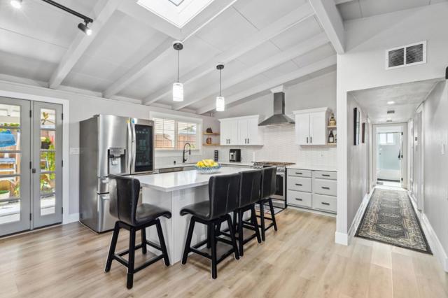 774 Lakewood Drive, Sunnyvale CA: https://media.crmls.org/mediaz/8f08759a-813a-4446-81a9-95cad3d7196c.jpg