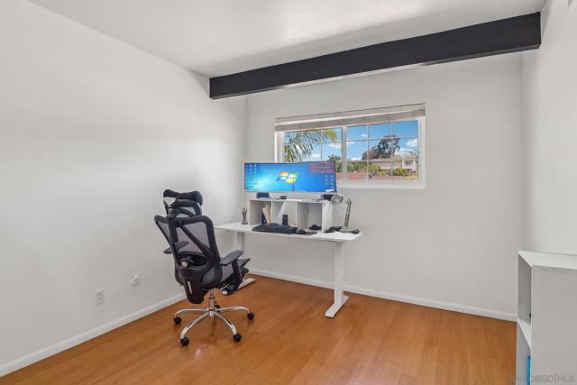 712 Paseo Del Rey, Chula Vista CA: https://media.crmls.org/mediaz/8f0af5bc-9a07-4316-98f2-be10812d0784.jpg