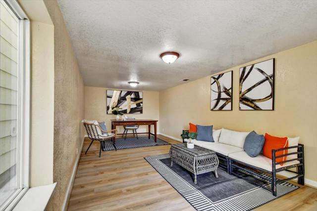 324 Holloway Avenue, San Francisco CA: https://media.crmls.org/mediaz/8f0be49d-4289-483a-921c-8157076502c0.jpg