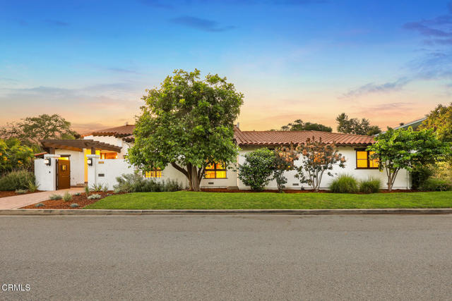 1533 Rancho Avenue, Glendale CA: https://media.crmls.org/mediaz/8f0d675d-abe3-435e-ae8d-5367a391bb8b.jpg