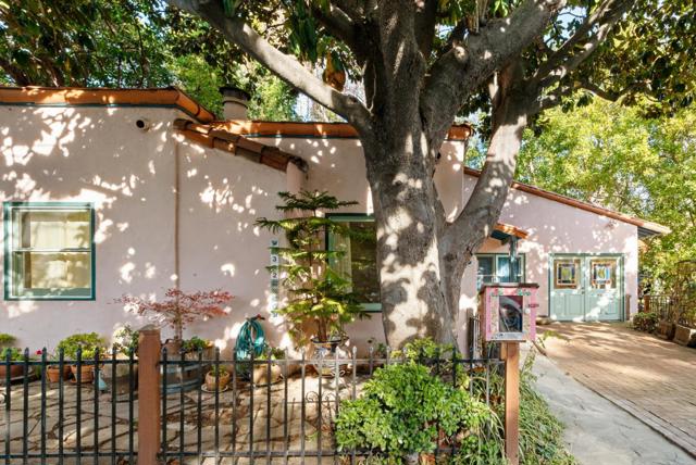 312 Elm Street, Santa Cruz CA: https://media.crmls.org/mediaz/8f0e1ab9-3ca3-4c9a-bf21-f0441b85b303.jpg