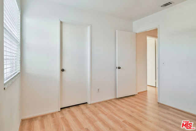 768 Aileen Street, Camarillo CA: https://media.crmls.org/mediaz/8f0edb2b-c6ad-4b88-85a2-7150382daca4.jpg