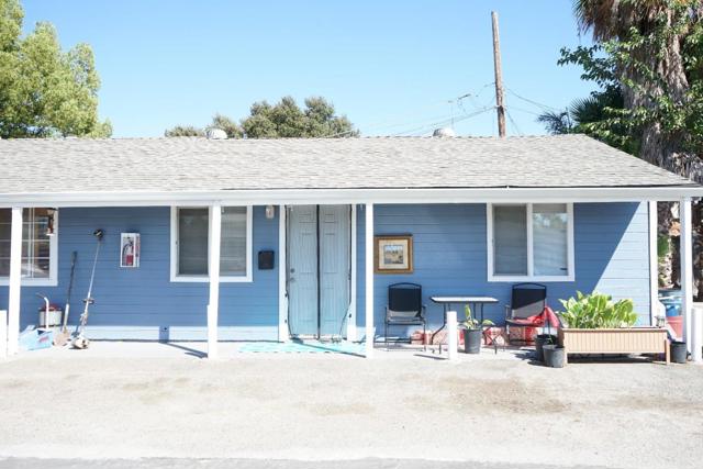 1204 South Avenue, Sacramento CA: https://media.crmls.org/mediaz/8f0f25d7-a0c6-4bce-ba02-51ce07a13e91.jpg