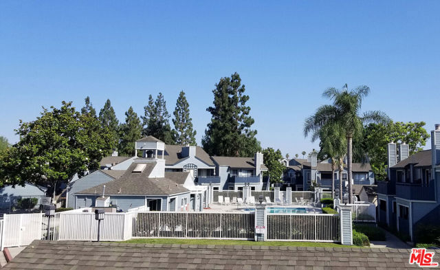 7306 Quill Drive, Downey CA: https://media.crmls.org/mediaz/8f107769-78f4-42fa-8f5f-8a7405e24a75.jpg