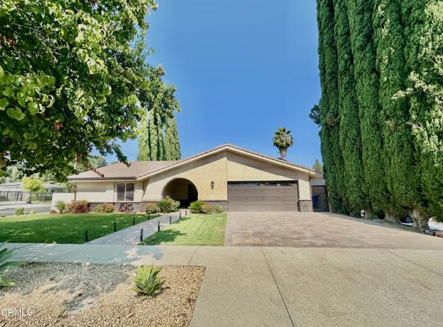 Detail Gallery Image 1 of 30 For 10462 Yarmouth Ave, Granada Hills,  CA 91344 - 4 Beds | 2 Baths
