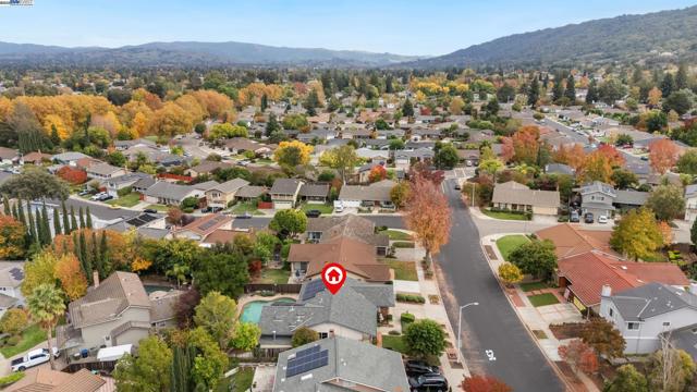 5145 Springdale Ave, Pleasanton CA: https://media.crmls.org/mediaz/8f111874-7bc9-4feb-bd5c-da2504558865.jpg