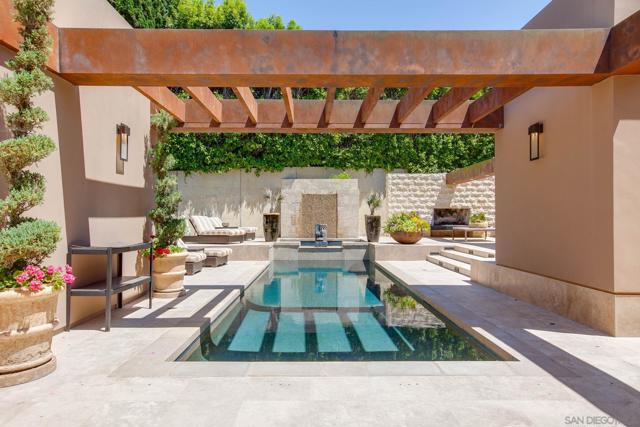 14817 Arroyo Rosita, Rancho Santa Fe CA: https://media.crmls.org/mediaz/8f1243d4-8c96-45f7-903b-7d75f48dc8c1.jpg