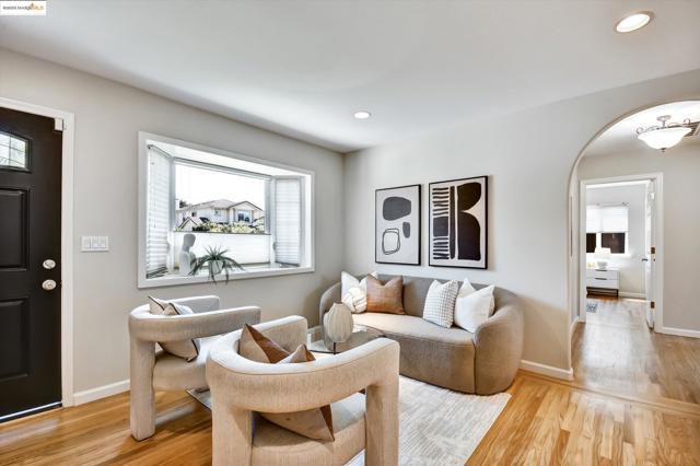 1443 Phantom Ave, San Jose CA: https://media.crmls.org/mediaz/8f12e65a-84db-4f4e-bec2-bb3324dc40c8.jpg