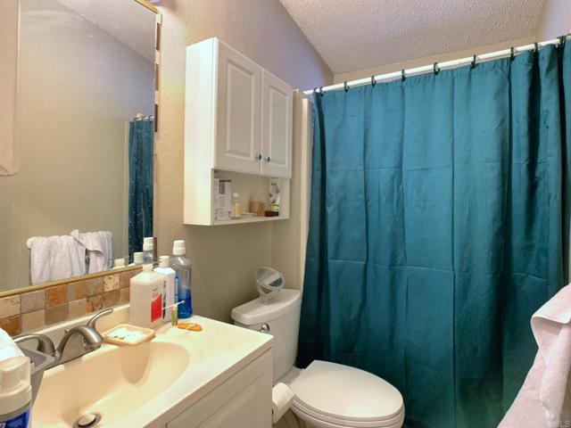 Home for Sale in Lakeside