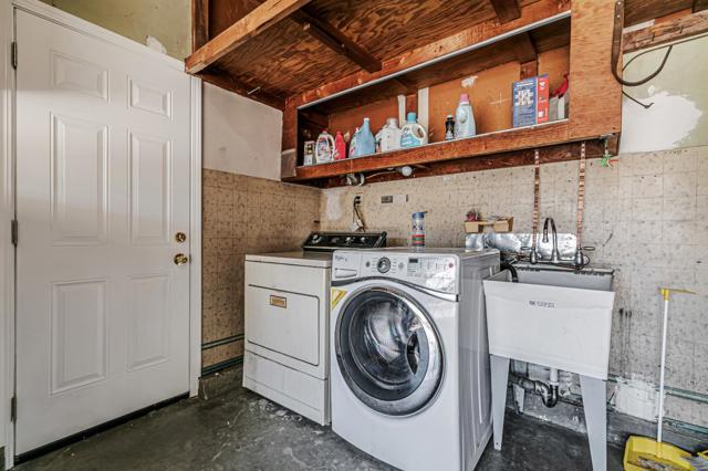 2169 Bohannon Drive, Santa Clara CA: https://media.crmls.org/mediaz/8f1512ec-98a9-4063-ae9f-90ebaa982b9e.jpg