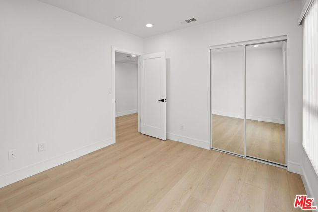 2700 Fletcher Drive, Los Angeles CA: https://media.crmls.org/mediaz/8f155ac6-05bb-4c03-b0a3-a134893fabb6.jpg