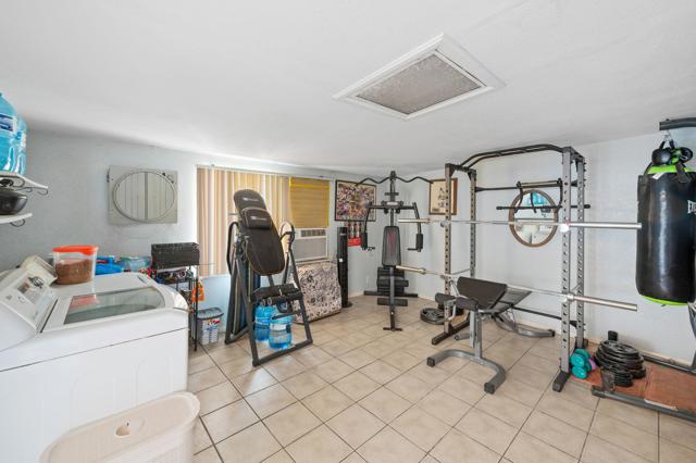 30201 San Diego Drive, Cathedral City CA: https://media.crmls.org/mediaz/8f15a2ca-fe9f-407e-a41d-8cc8de46df54.jpg