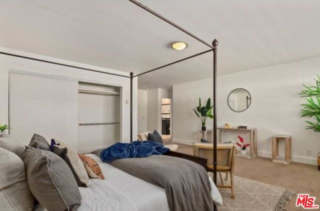 6624 Springpark Avenue, Los Angeles CA: https://media.crmls.org/mediaz/8f15d237-6b02-4942-88cc-d257b83b5b79.jpg